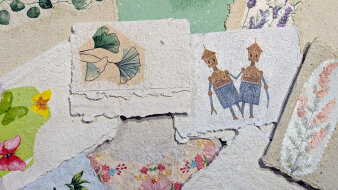 Konvolut an bunten Karten aus handgeschöpften Papier und diversen Motiven